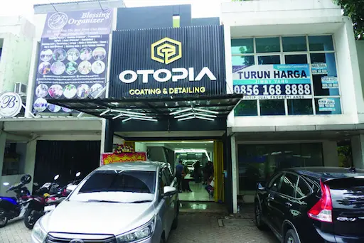 Outlet OTOPIA 9